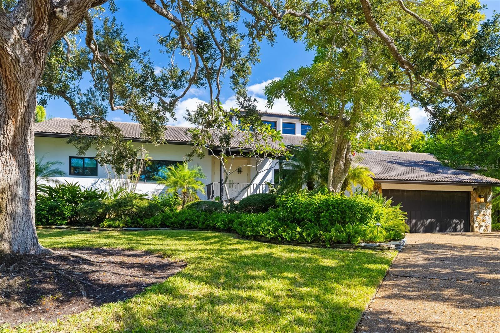 Longboat Key, Florida, 34228, United States, 3 Bedrooms Bedrooms, ,4 BathroomsBathrooms,Residential,Active,1995265
