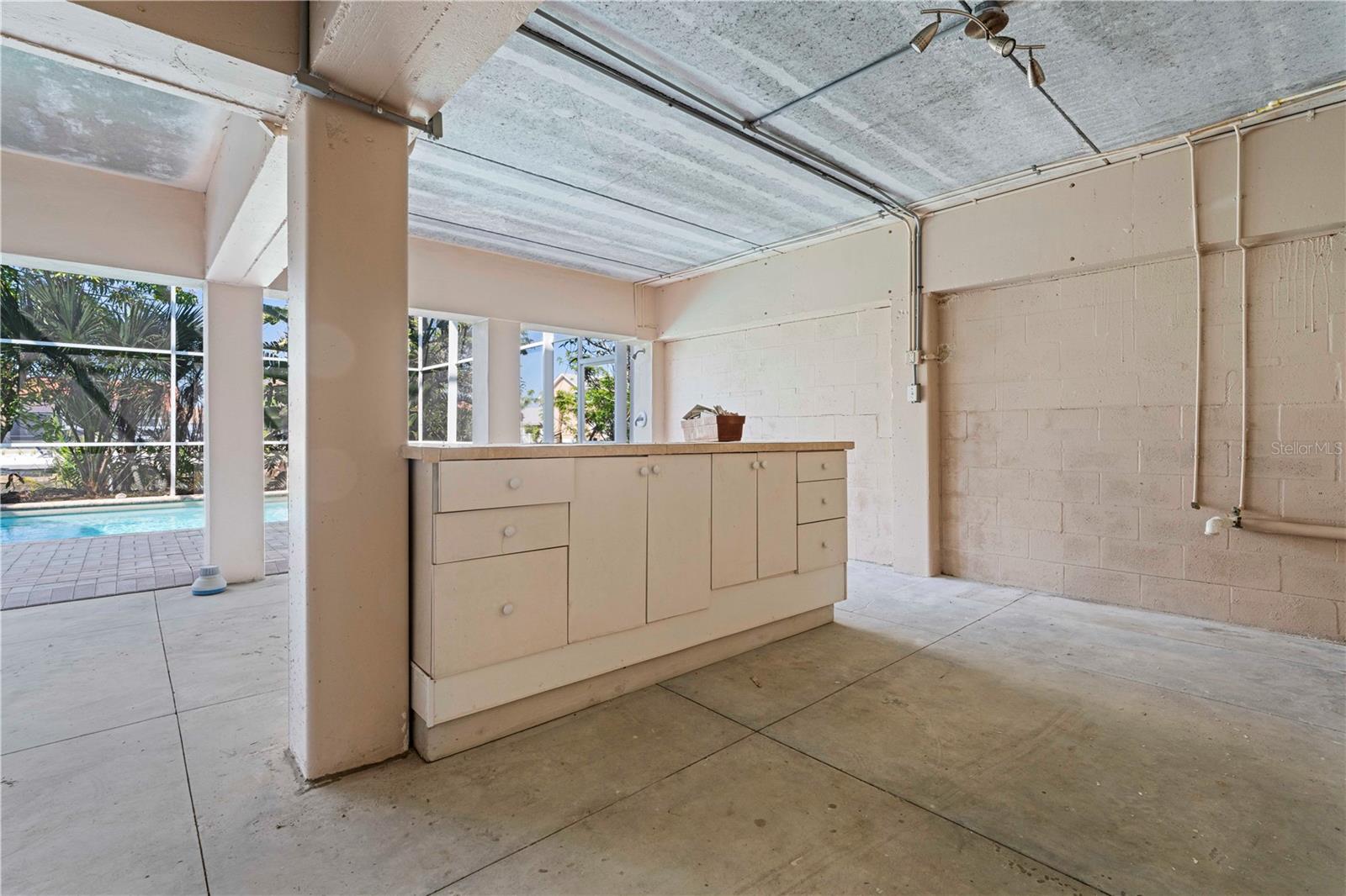 Port Charlotte, Florida, 33952, United States, 5 Bedrooms Bedrooms, ,6 BathroomsBathrooms,Residential,Active,1726729