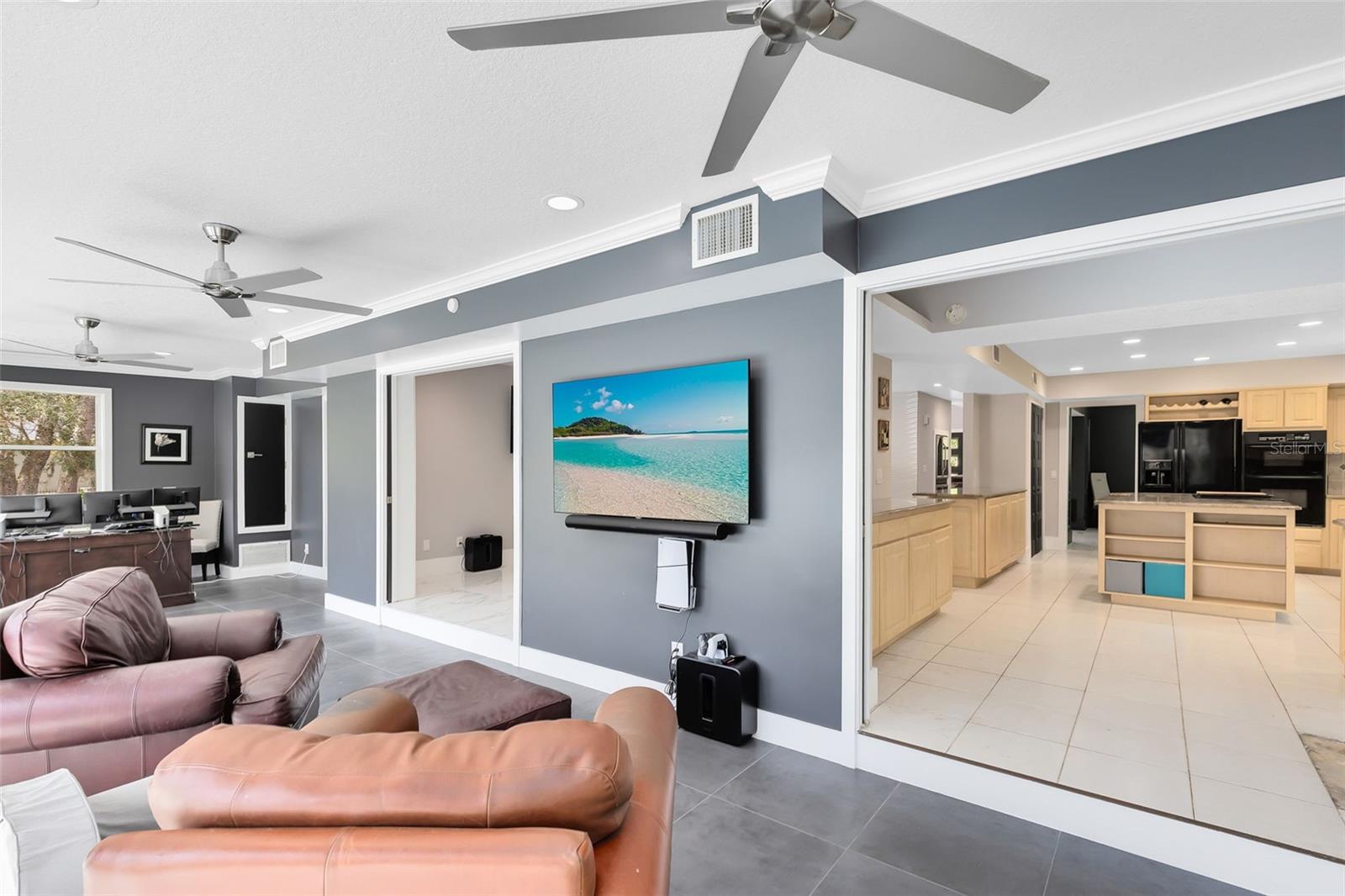 Winter Springs, Florida, 32708, United States, 4 Bedrooms Bedrooms, ,4 BathroomsBathrooms,Residential,Active,1756796