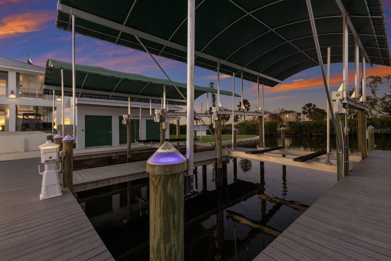 Bradenton, Florida, 34208, United States, ,5 BathroomsBathrooms,Residential,Active,1745633