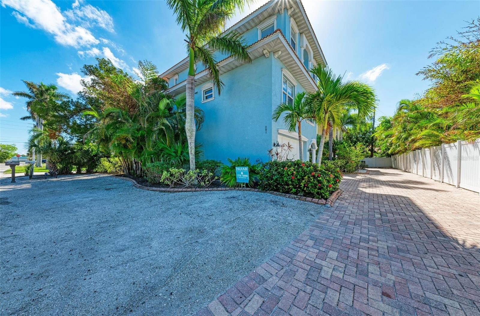 Holmes Beach, Florida, 34217, United States, 3 Bedrooms Bedrooms, ,3 BathroomsBathrooms,Residential,Active,1996696