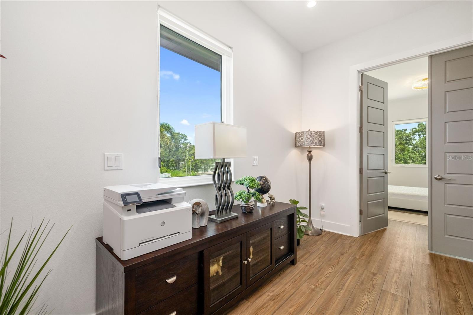 Sarasota, Florida, 34231, United States, 4 Bedrooms Bedrooms, ,3 BathroomsBathrooms,Residential,Active,1922484