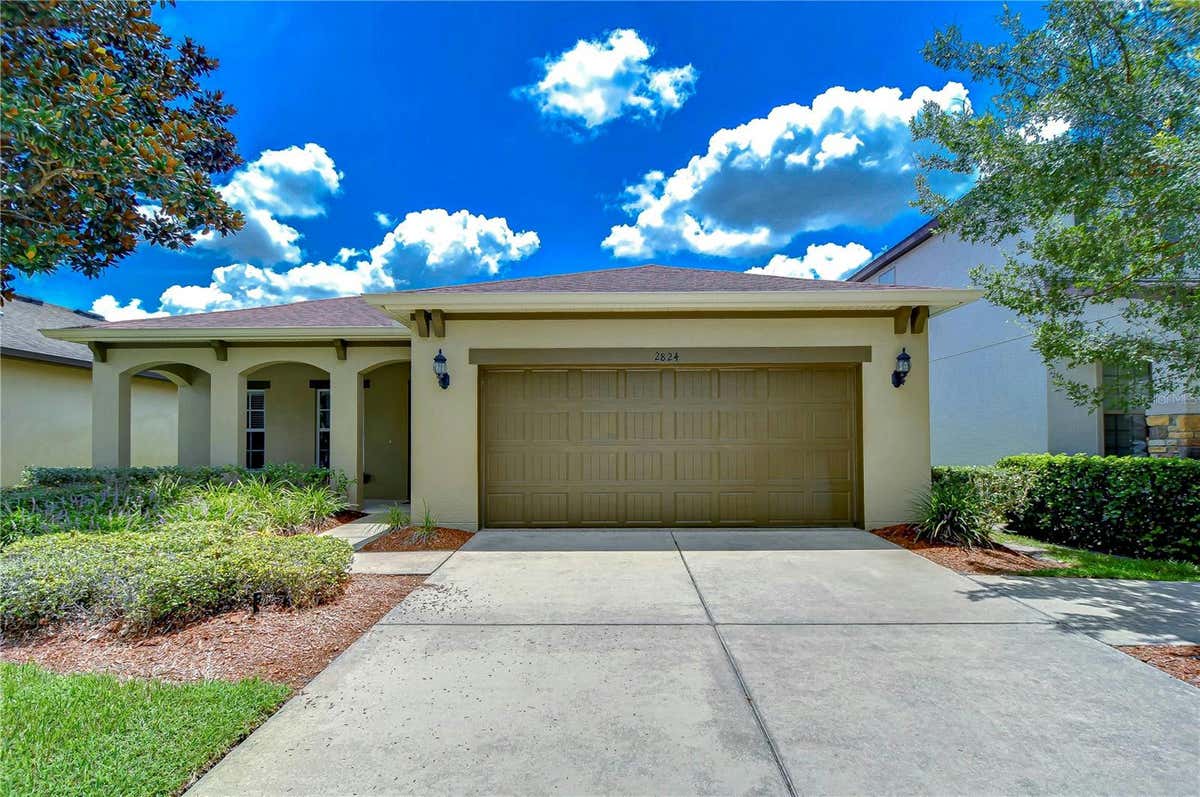 2824 CYPRESS BOWL RD, LUTZ, FL 33558, photo 1 of 36