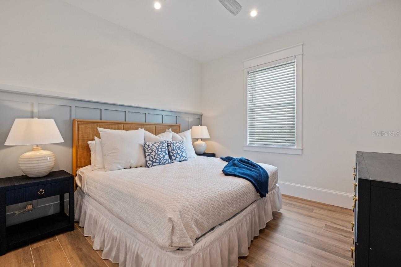 Anna Maria, Florida, 34216, United States, 6 Bedrooms Bedrooms, ,7 BathroomsBathrooms,Residential,Active,1988729