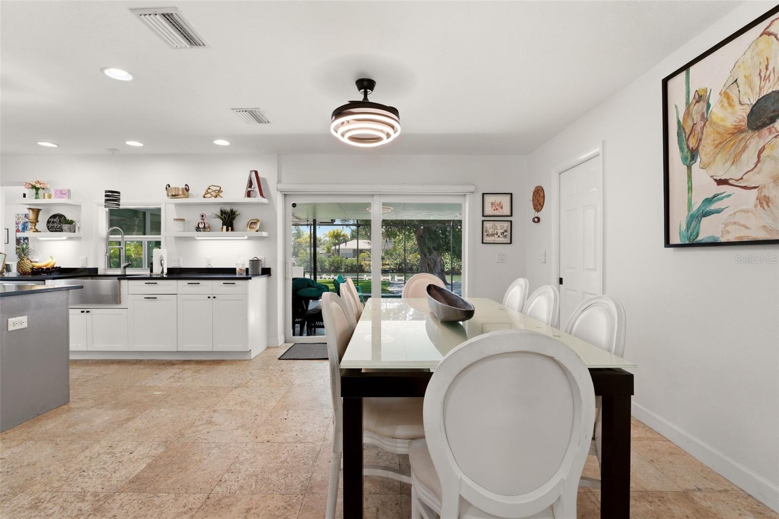 Sarasota, Florida, 34242, United States, 5 Bedrooms Bedrooms, ,4 BathroomsBathrooms,Residential,Active,2045533