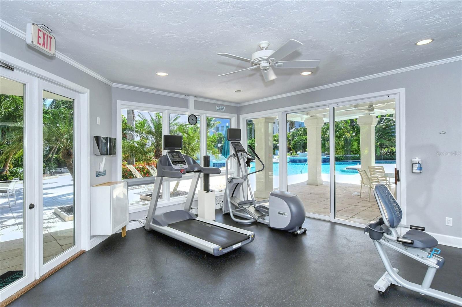Longboat Key, Florida, 34228, United States, 3 Bedrooms Bedrooms, ,3 BathroomsBathrooms,Residential,Active,1992251