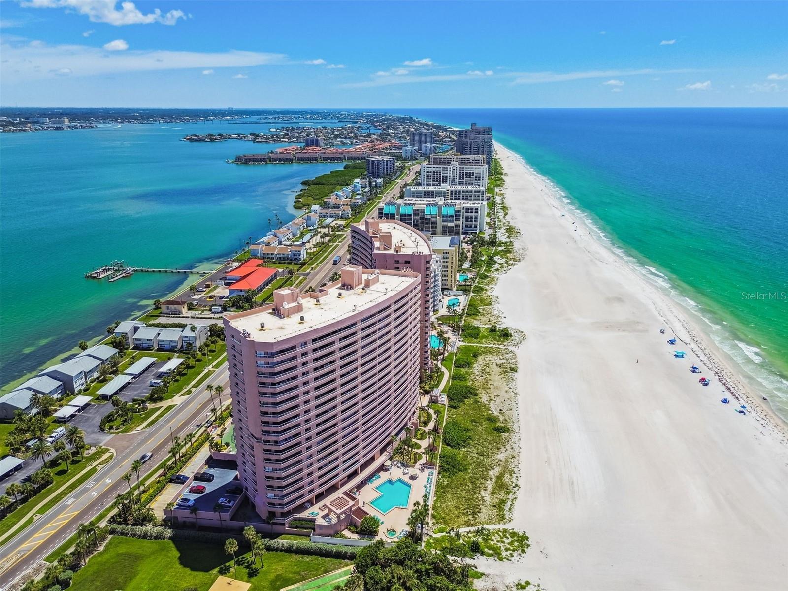 Clearwater Beach, Florida, 33767, United States, 2 Bedrooms Bedrooms, ,3 BathroomsBathrooms,Residential,Active,1919072