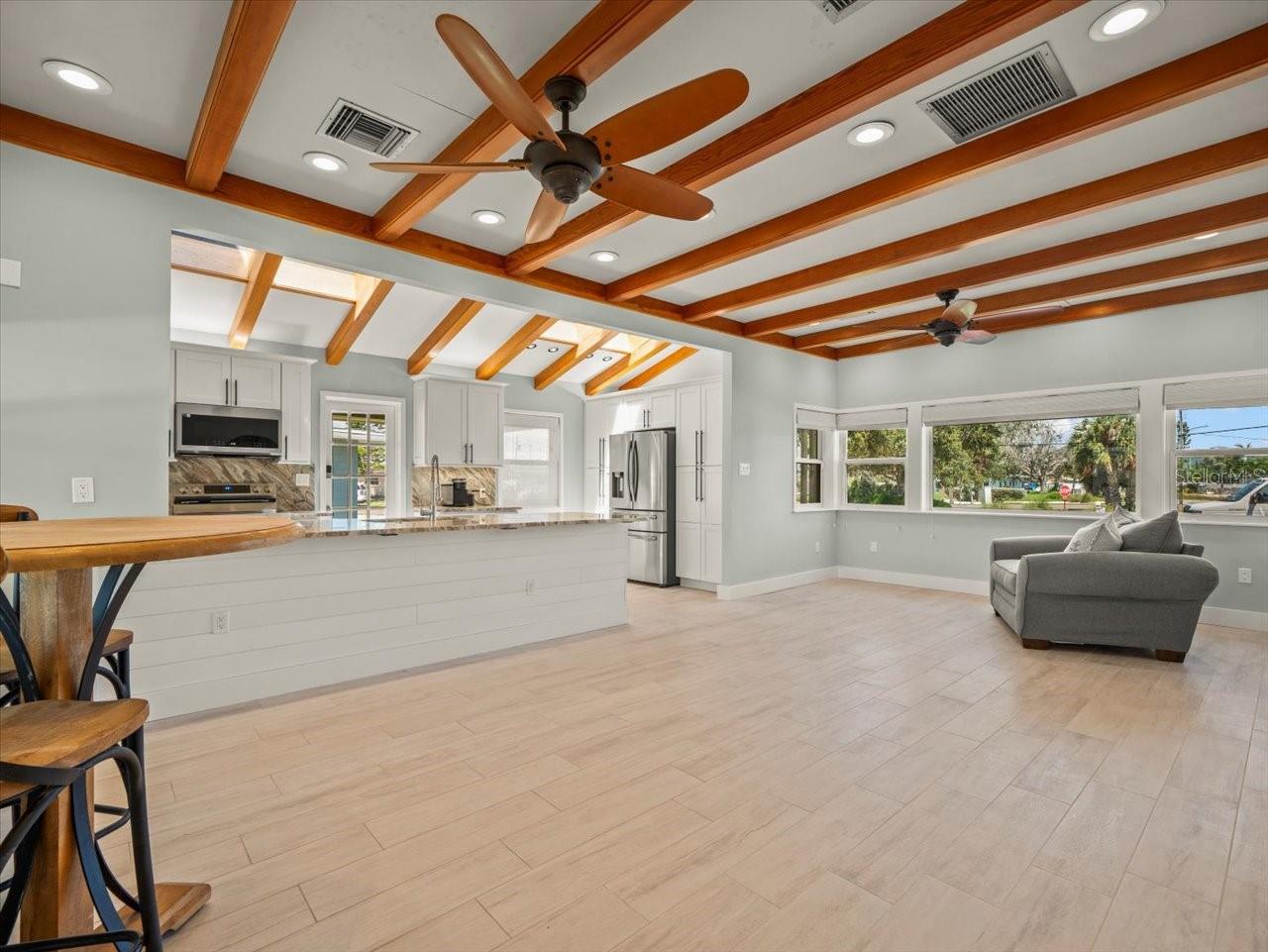 Redington Beach, Florida, 33708, United States, 3 Bedrooms Bedrooms, ,4 BathroomsBathrooms,Residential,Active,1936157