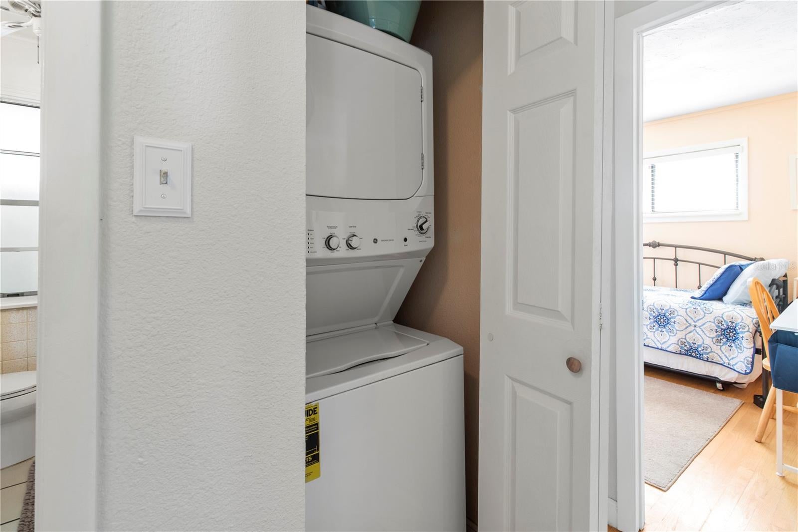 Holmes Beach, Florida, 34217, United States, 5 Bedrooms Bedrooms, ,3 BathroomsBathrooms,Residential,Active,1972187