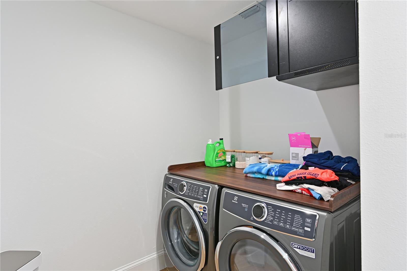 Holmes Beach, Florida, 34217, United States, 4 Bedrooms Bedrooms, ,4 BathroomsBathrooms,Residential,Active,1995267