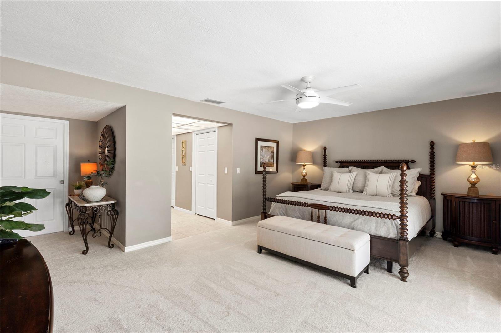 Clearwater, Florida, 33761, United States, 5 Bedrooms Bedrooms, ,3 BathroomsBathrooms,Residential,Active,1953689