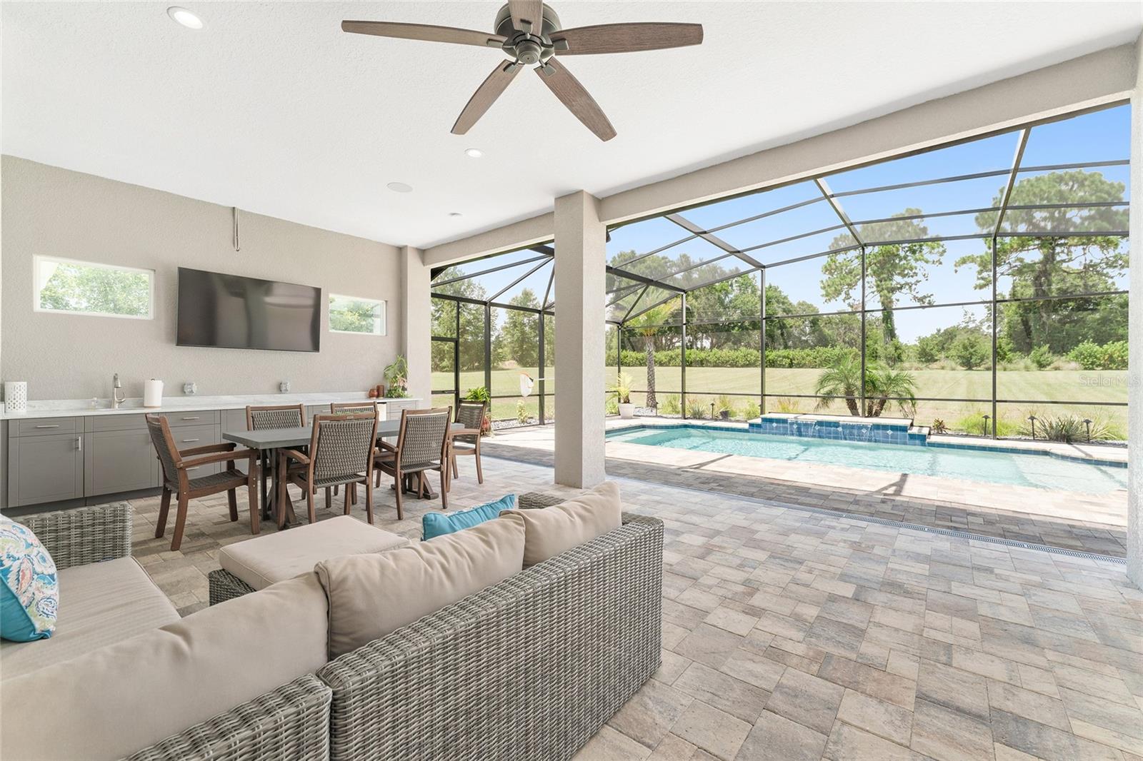 Oxford, Florida, 34484, United States, 4 Bedrooms Bedrooms, ,3 BathroomsBathrooms,Residential,Active,1936399