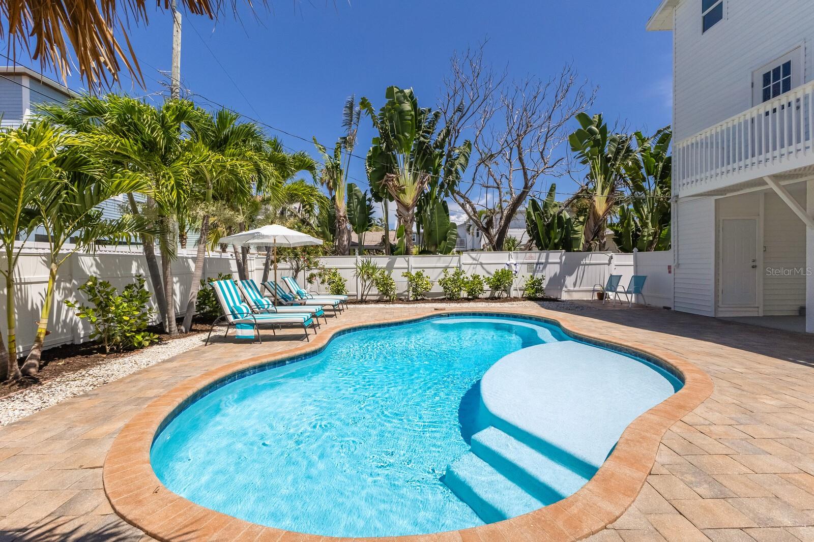 Bradenton Beach, Florida, 34217, United States, 3 Bedrooms Bedrooms, ,3 BathroomsBathrooms,Residential,Active,1926702