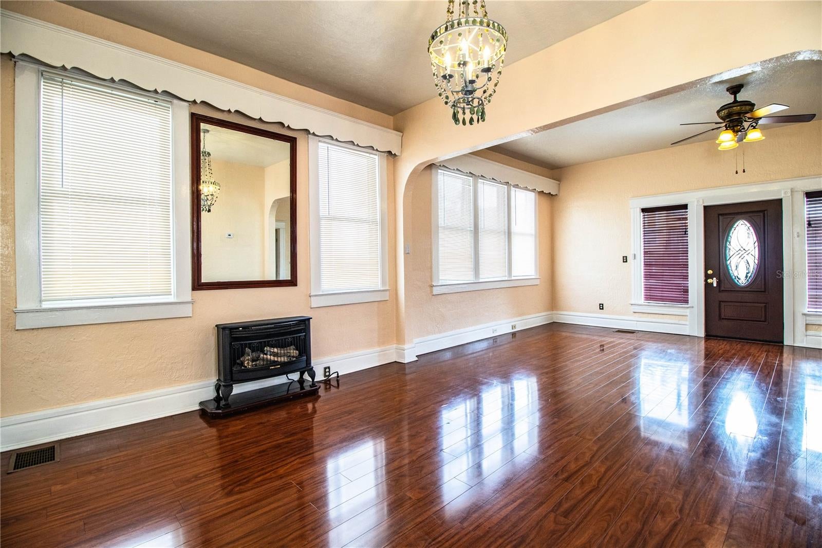 Tampa, Florida, 33606, United States, 2 Bedrooms Bedrooms, ,2 BathroomsBathrooms,Residential,Active,2012892