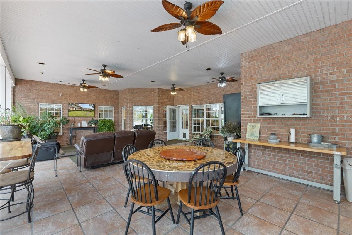 Chiefland, Florida, 32626, United States, 4 Bedrooms Bedrooms, ,5 BathroomsBathrooms,Residential,Active,1954337