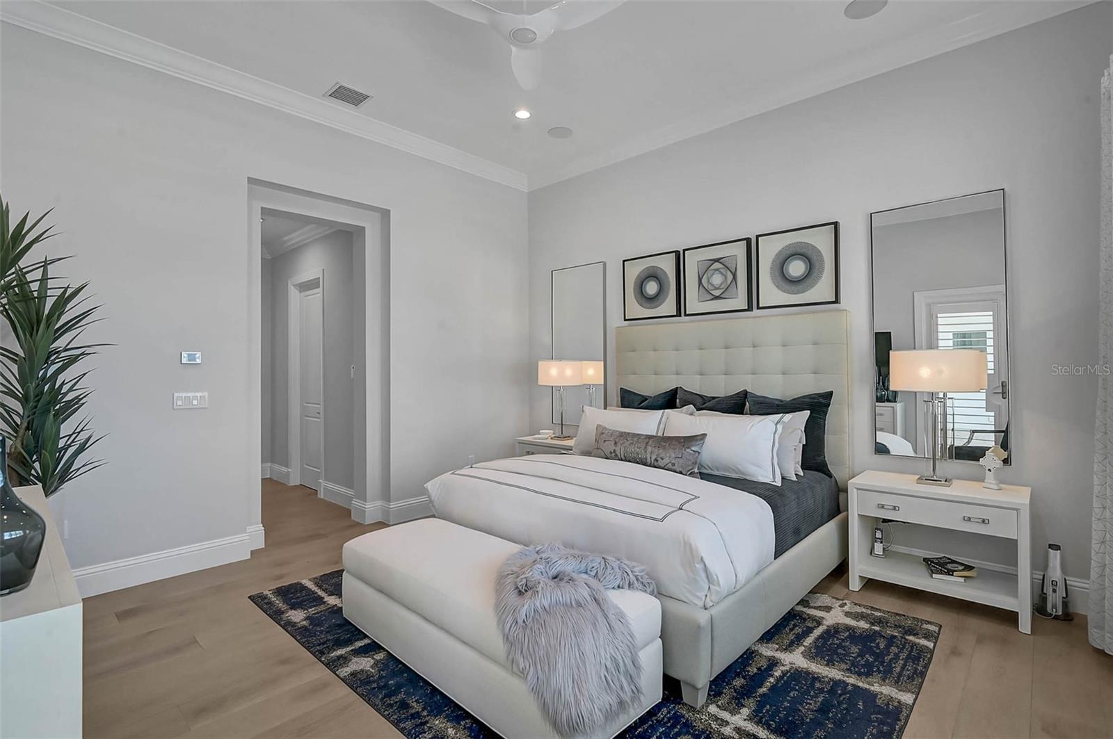 Sarasota, Florida, 34236, United States, 5 Bedrooms Bedrooms, ,6 BathroomsBathrooms,Residential,Active,1972132