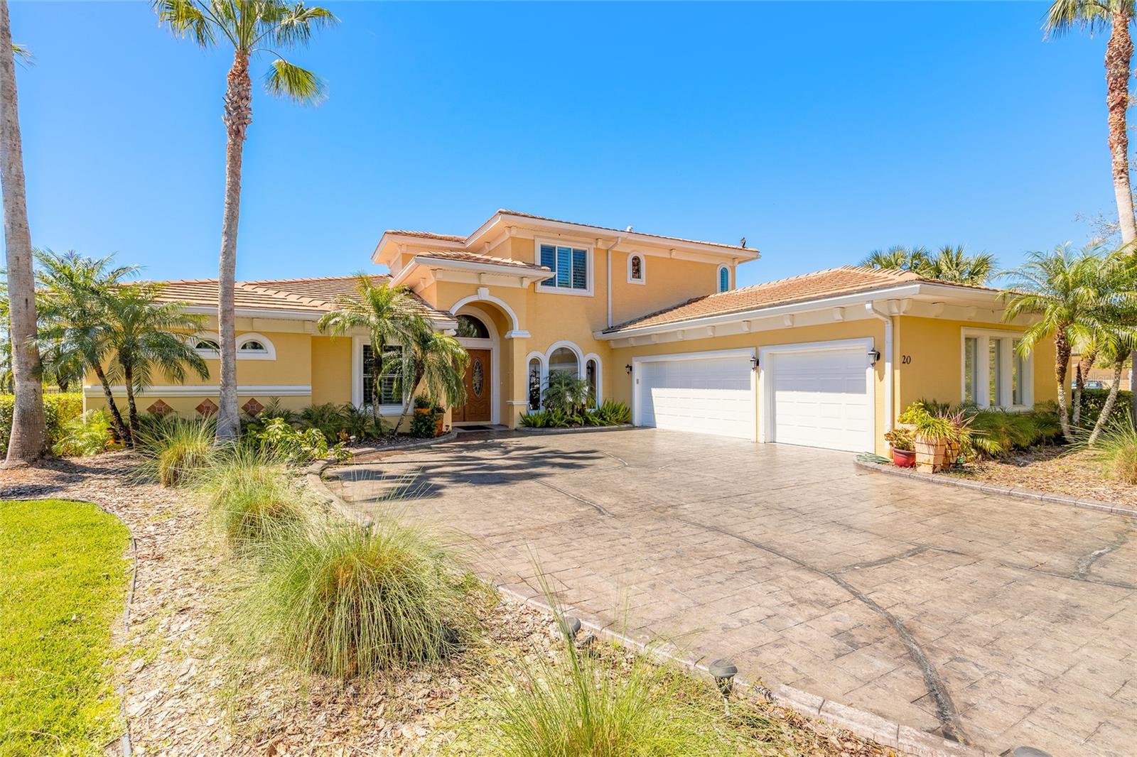 Daytona Beach, Florida, 32124, United States, 5 Bedrooms Bedrooms, ,4 BathroomsBathrooms,Residential,Active,1945086
