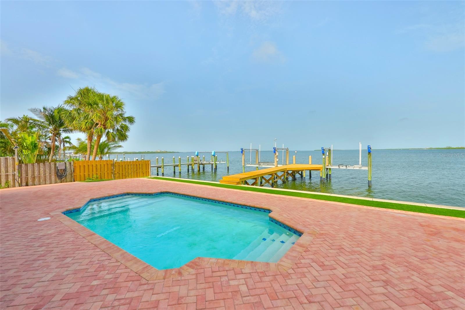 Palmetto, Florida, 34221, United States, 3 Bedrooms Bedrooms, ,3 BathroomsBathrooms,Residential,Active,1990654