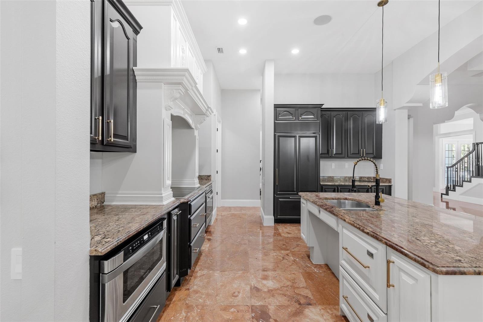 Brandon, Florida, 33510, United States, 6 Bedrooms Bedrooms, ,7 BathroomsBathrooms,Residential,Active,1905348