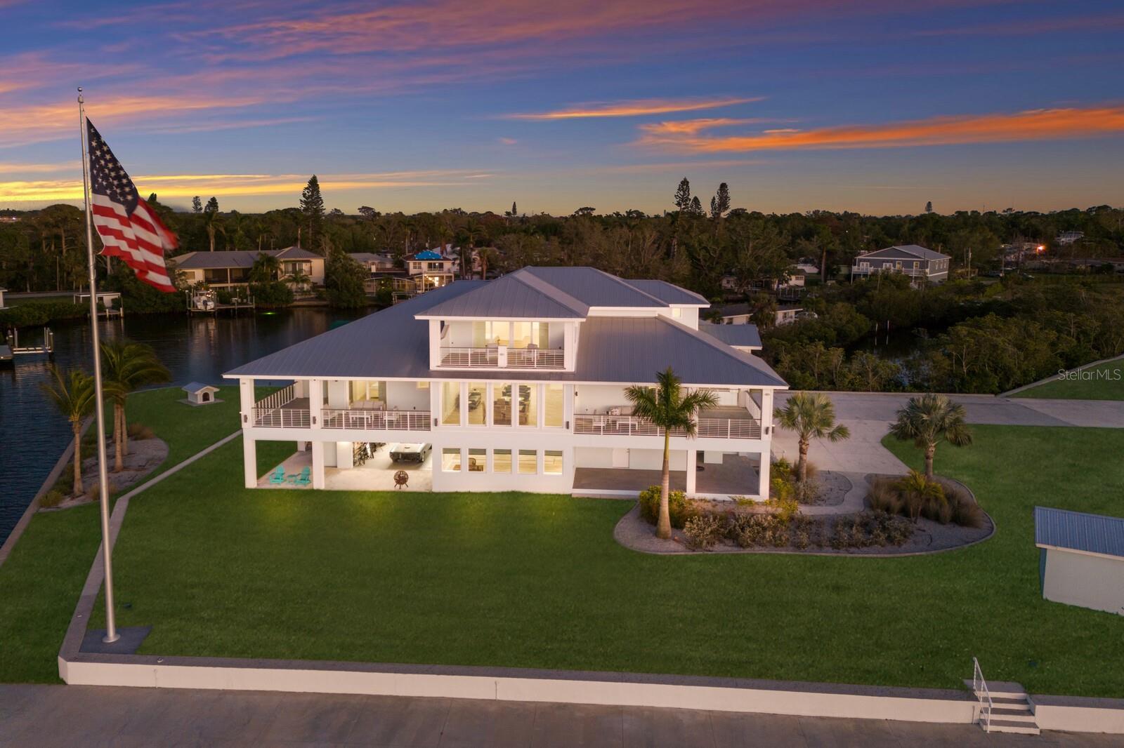 Bradenton, Florida, 34208, United States, ,5 BathroomsBathrooms,Residential,Active,1745633