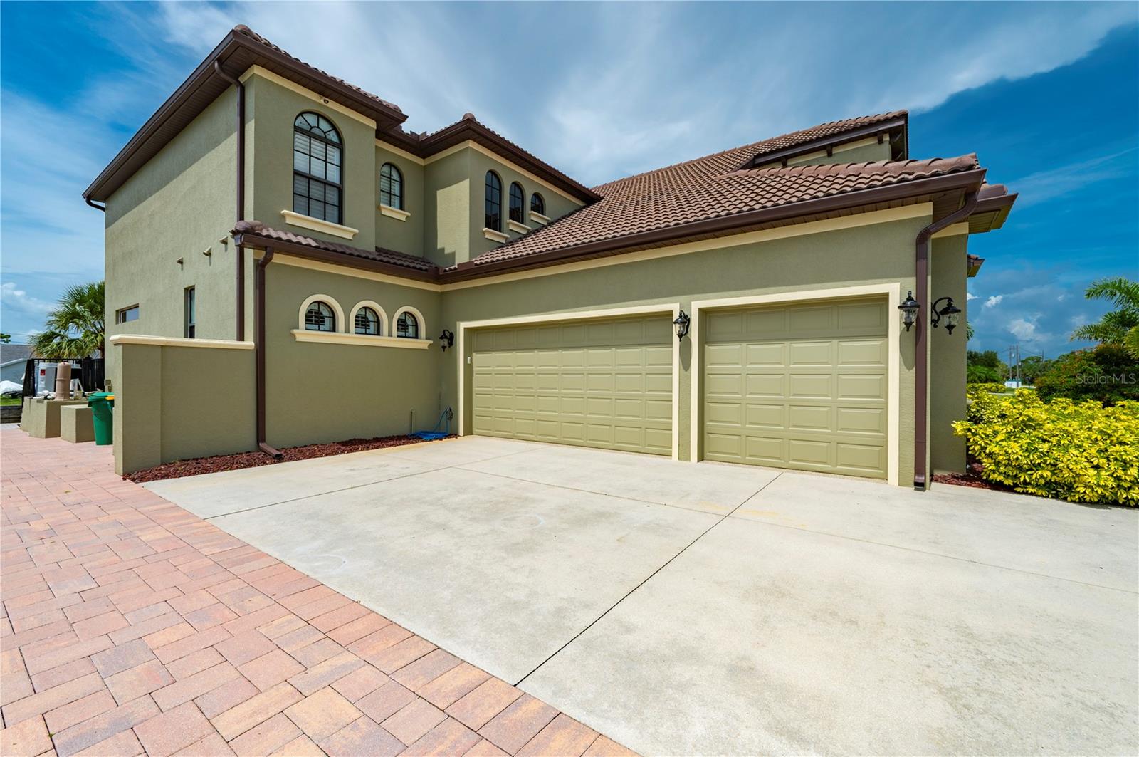 Port Charlotte, Florida, 33948, United States, 4 Bedrooms Bedrooms, ,5 BathroomsBathrooms,Residential,Active,1884978