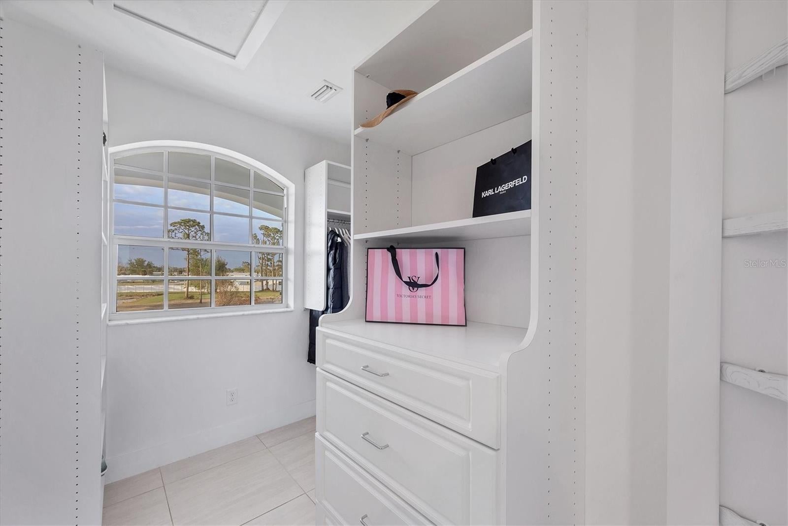 Englewood, Florida, 34224, United States, 4 Bedrooms Bedrooms, ,4 BathroomsBathrooms,Residential,Active,1941119