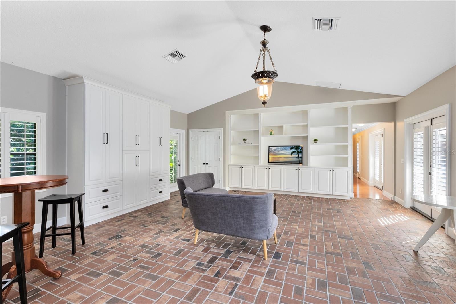 Winter Springs, Florida, 32708, United States, 7 Bedrooms Bedrooms, ,5 BathroomsBathrooms,Residential,Pending,2007299