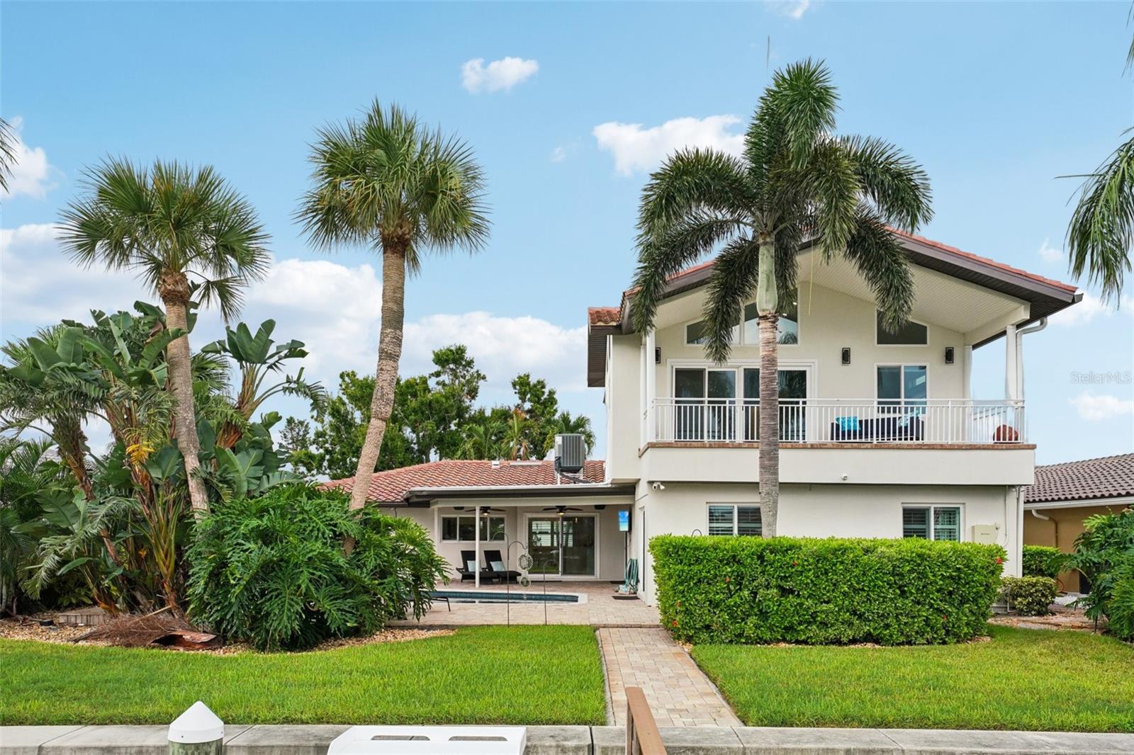 St Petersburg, Florida, 33703, United States, 4 Bedrooms Bedrooms, ,4 BathroomsBathrooms,Residential,Active,1934835