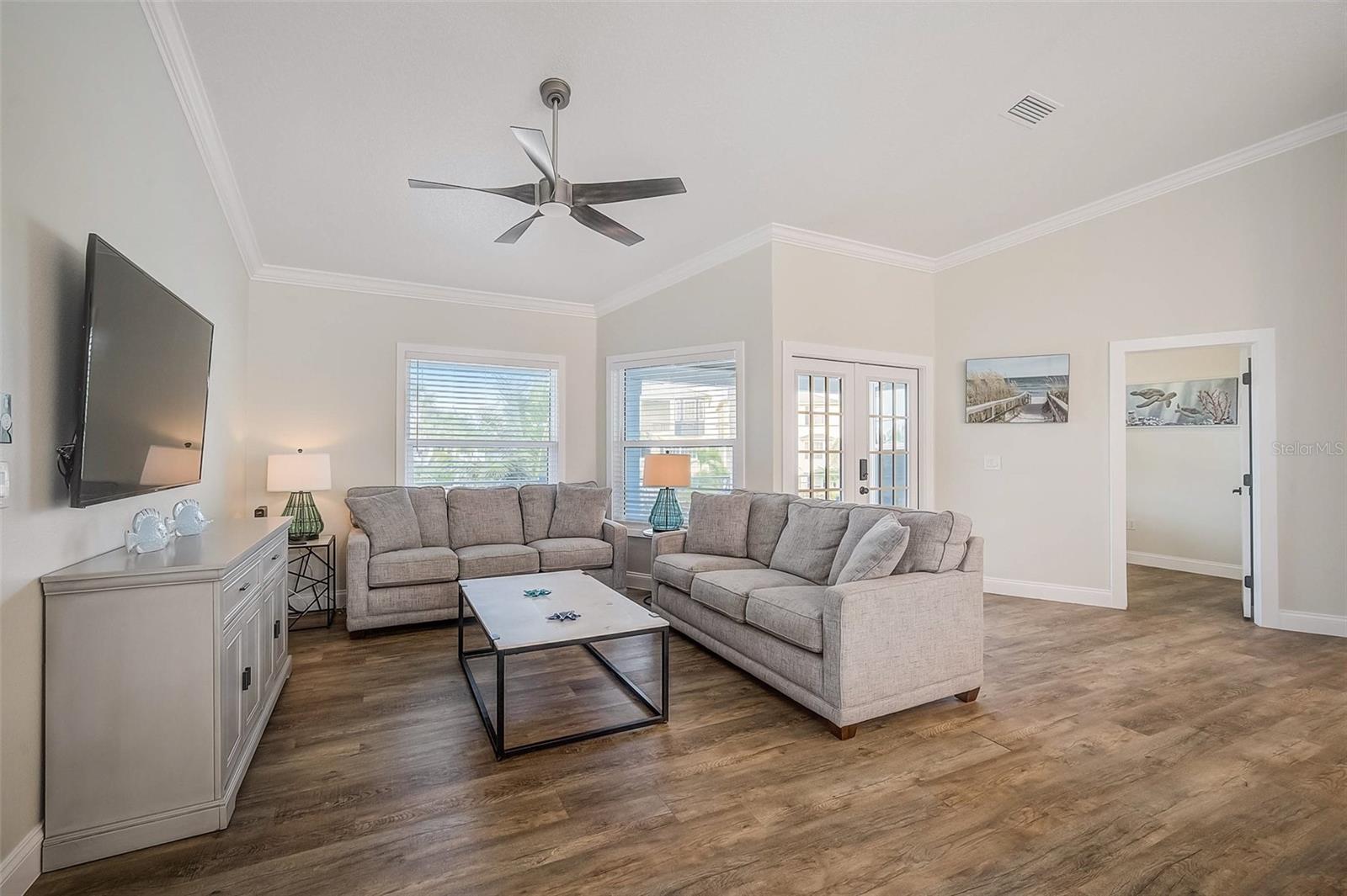 Holmes Beach, Florida, 34217, United States, 4 Bedrooms Bedrooms, ,3 BathroomsBathrooms,Residential,Active,2008300