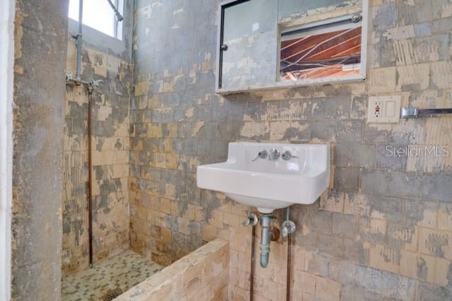 St Petersburg, Florida, 33707, United States, 4 Bedrooms Bedrooms, ,4 BathroomsBathrooms,Residential,Active,1987212