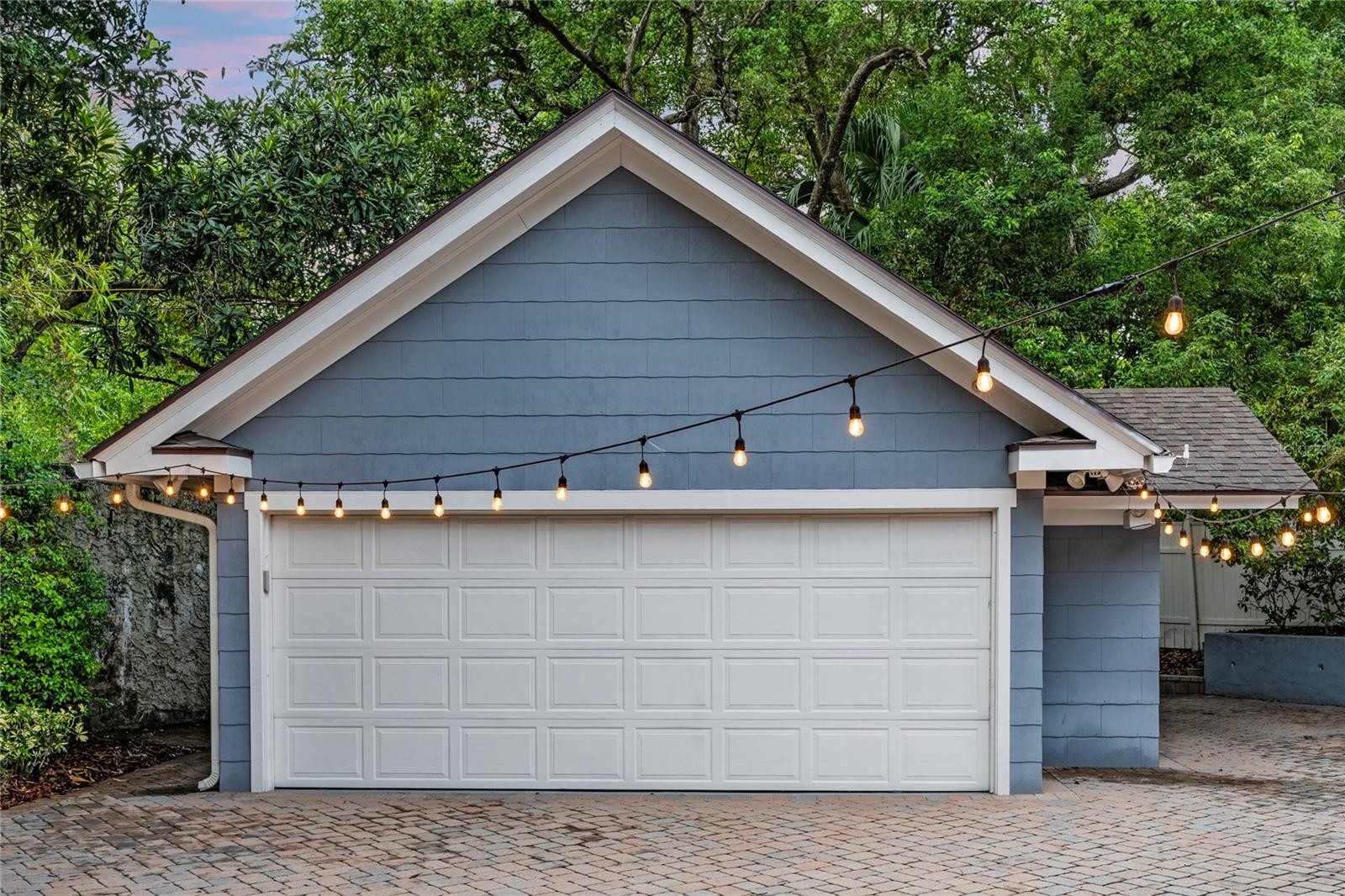 Orlando, Florida, 32803, United States, 5 Bedrooms Bedrooms, ,5 BathroomsBathrooms,Residential,Active,1926917