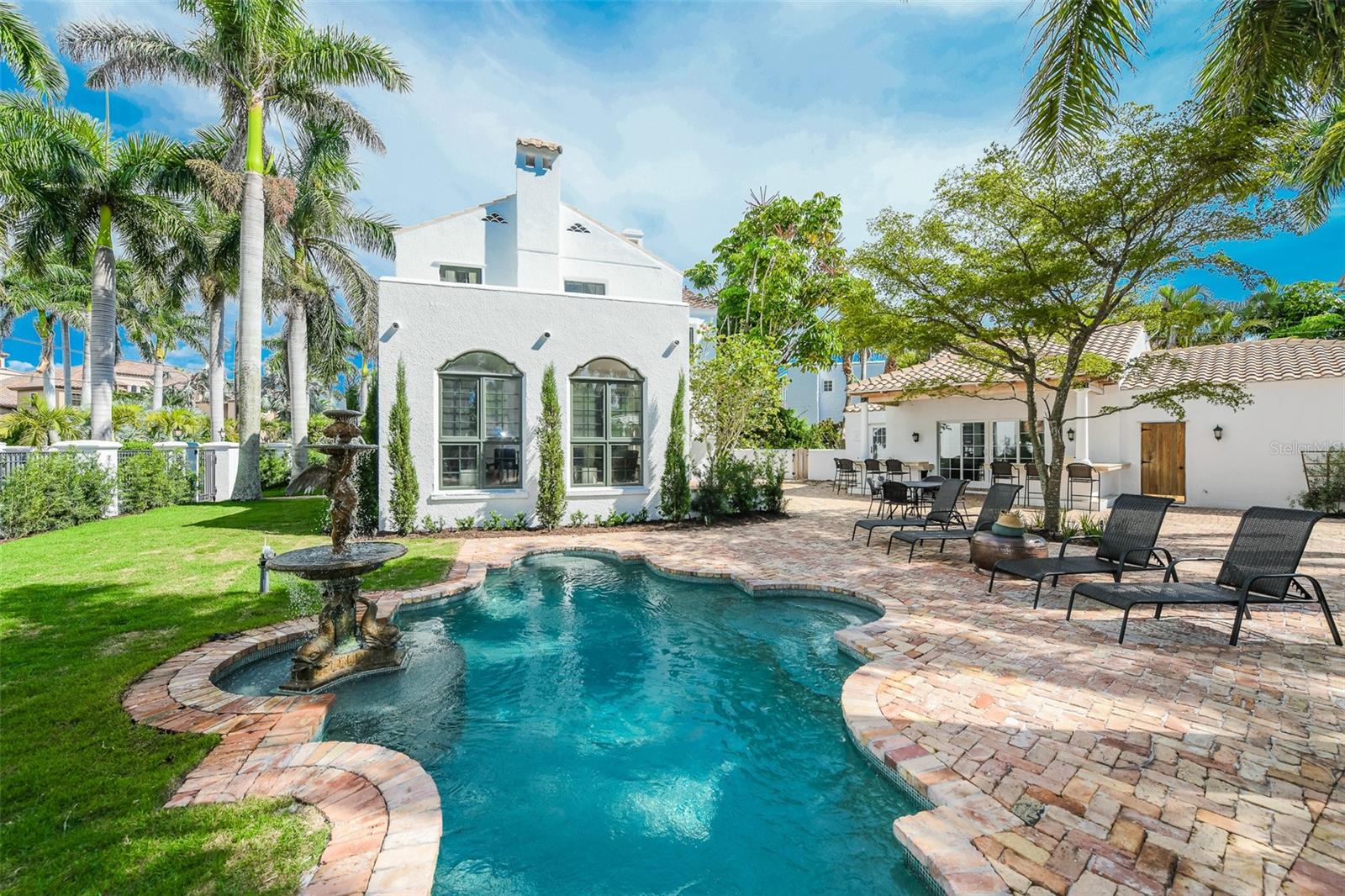 Sarasota, Florida, 34236, United States, 4 Bedrooms Bedrooms, ,4 BathroomsBathrooms,Residential,Active,2045025