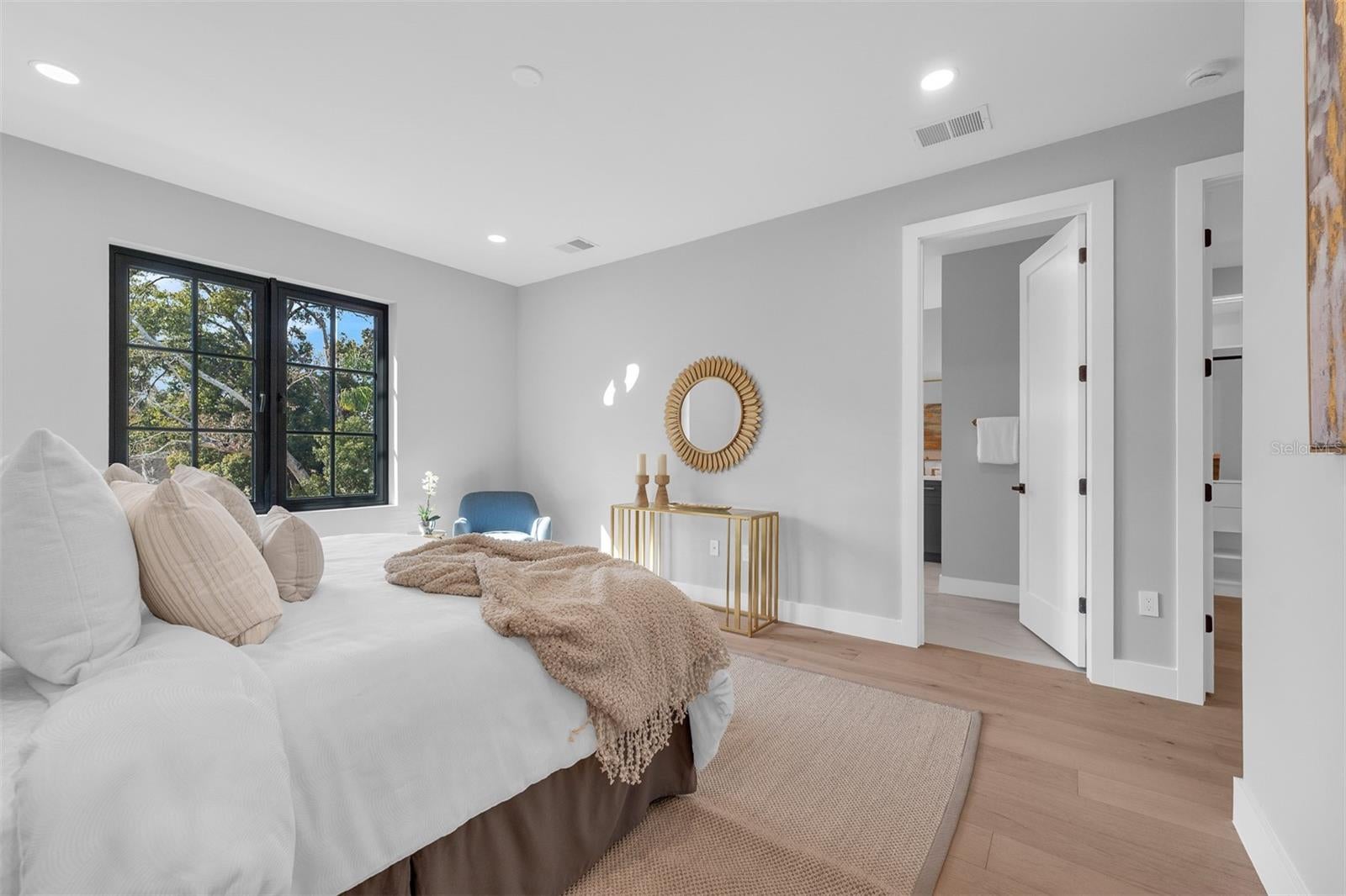 Orlando, Florida, 32804, United States, 5 Bedrooms Bedrooms, ,5 BathroomsBathrooms,Residential,Active,2019846