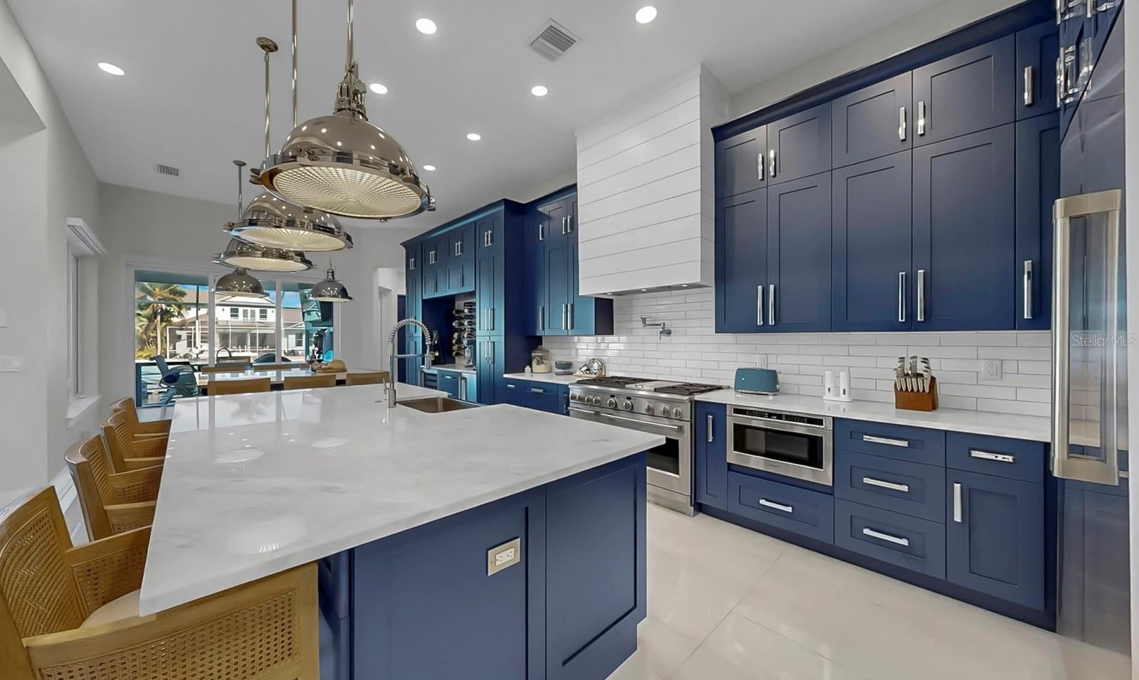 Apollo Beach, Florida, 33572, United States, 4 Bedrooms Bedrooms, ,3 BathroomsBathrooms,Residential,Active,2001368