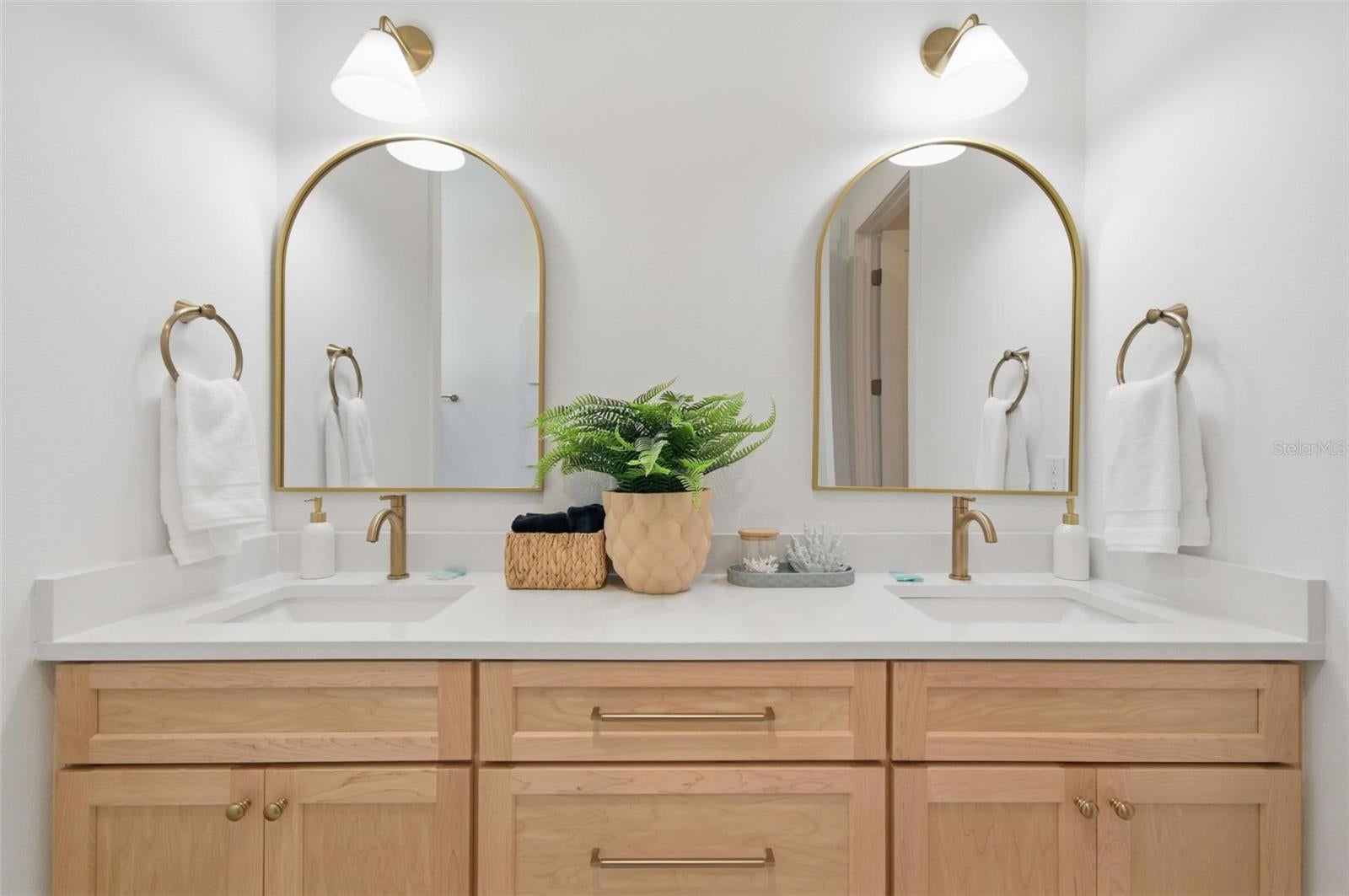 Palm Coast, Florida, 32137, United States, 5 Bedrooms Bedrooms, ,5 BathroomsBathrooms,Residential,Active,2006858