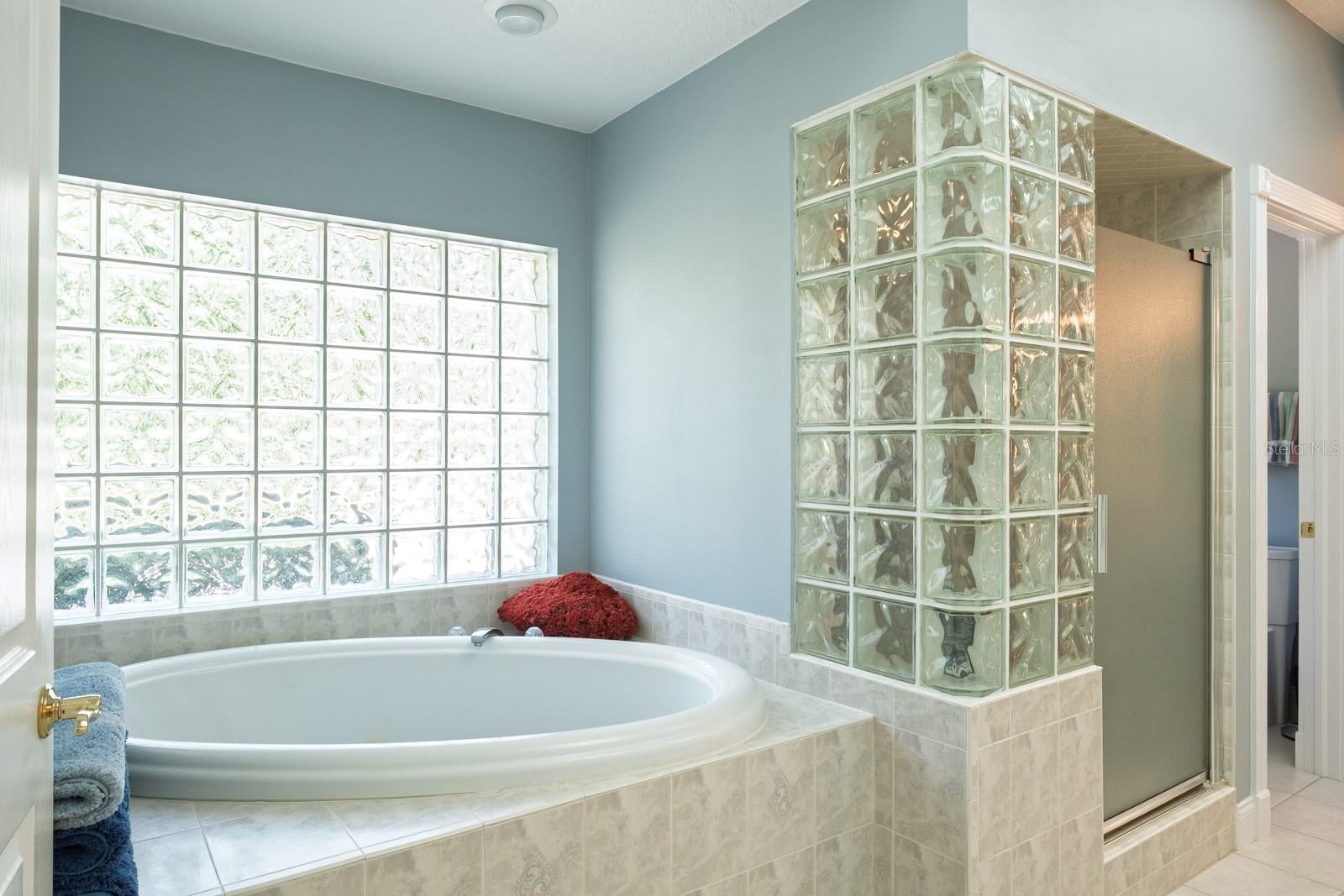 Tarpon Springs, Florida, 34688, United States, 4 Bedrooms Bedrooms, ,4 BathroomsBathrooms,Residential,Active,1841287