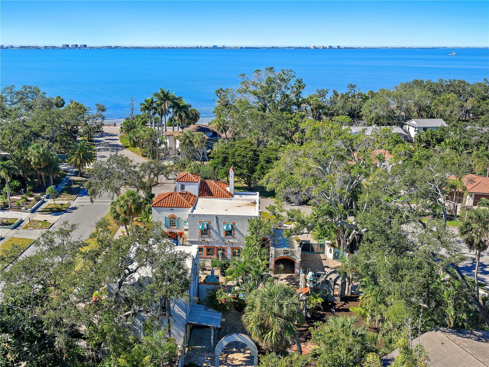 Sarasota, Florida, 34234, United States, 6 Bedrooms Bedrooms, ,5 BathroomsBathrooms,Residential,Active,2002321