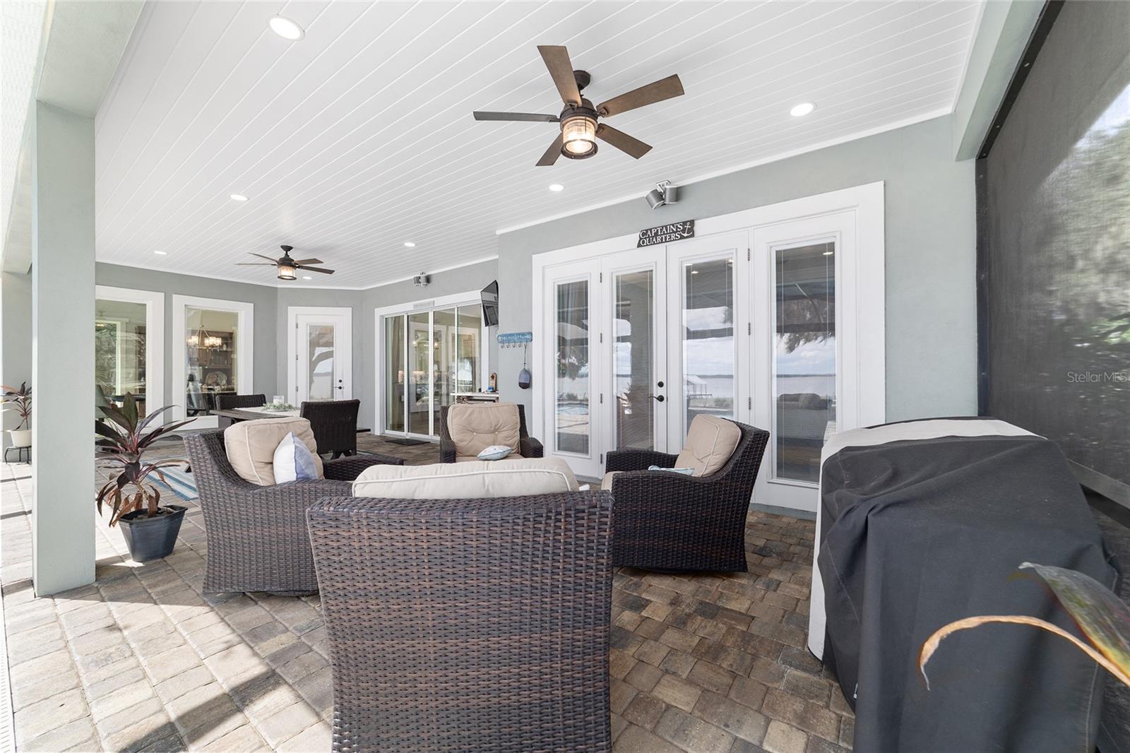 Ocklawaha, Florida, 32179, United States, 5 Bedrooms Bedrooms, ,4 BathroomsBathrooms,Residential,Active,1944075