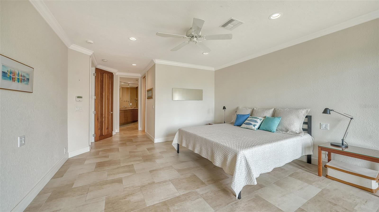 Longboat Key, Florida, 34228, United States, 3 Bedrooms Bedrooms, ,3 BathroomsBathrooms,Residential,Active,1992251