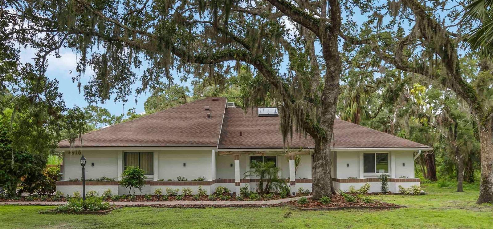 Sarasota, Florida, 34232, United States, 5 Bedrooms Bedrooms, ,3 BathroomsBathrooms,Residential,Active,1781510