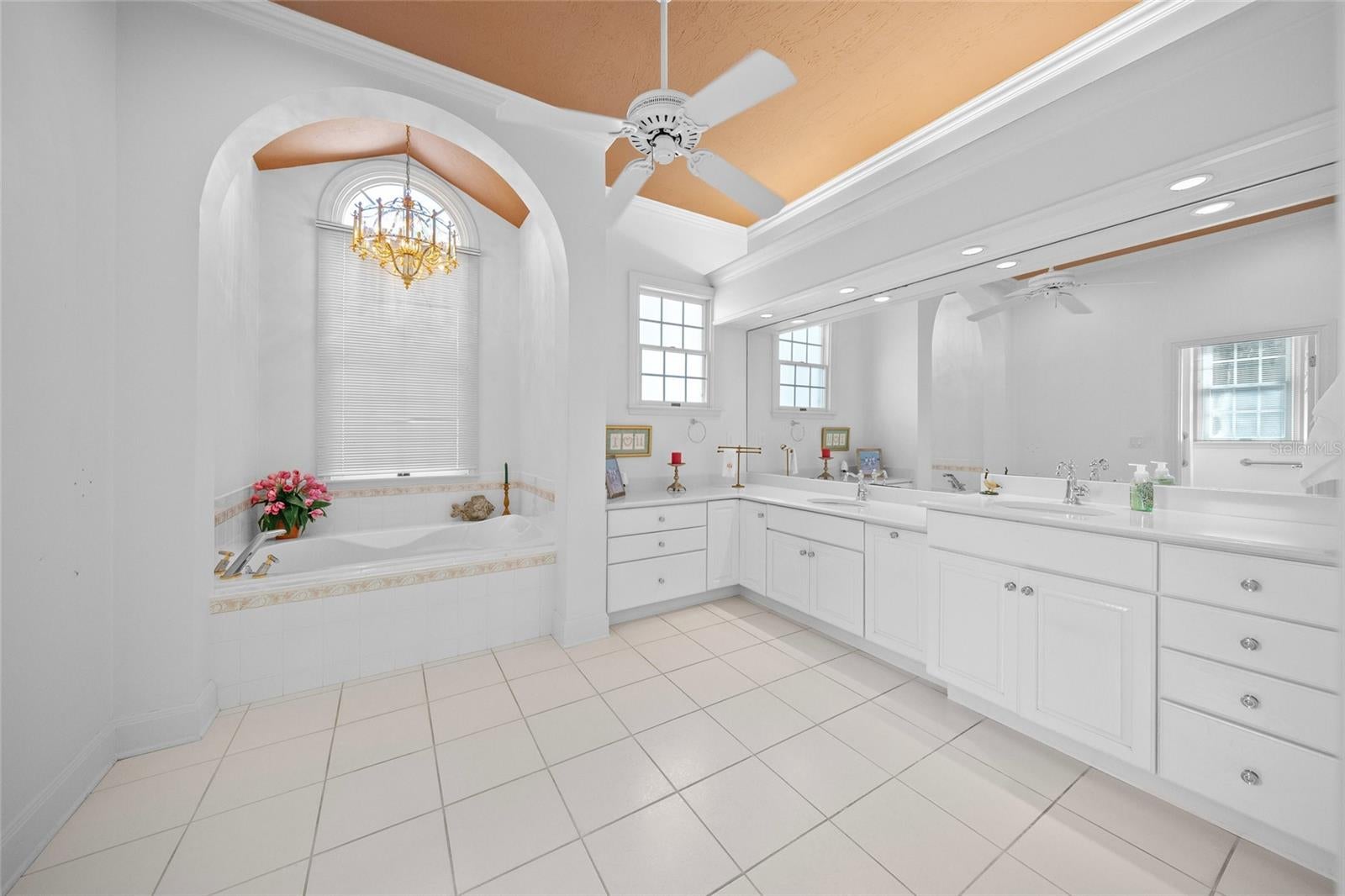 Sarasota, Florida, 34240, United States, 3 Bedrooms Bedrooms, ,3 BathroomsBathrooms,Residential,Active,2007154