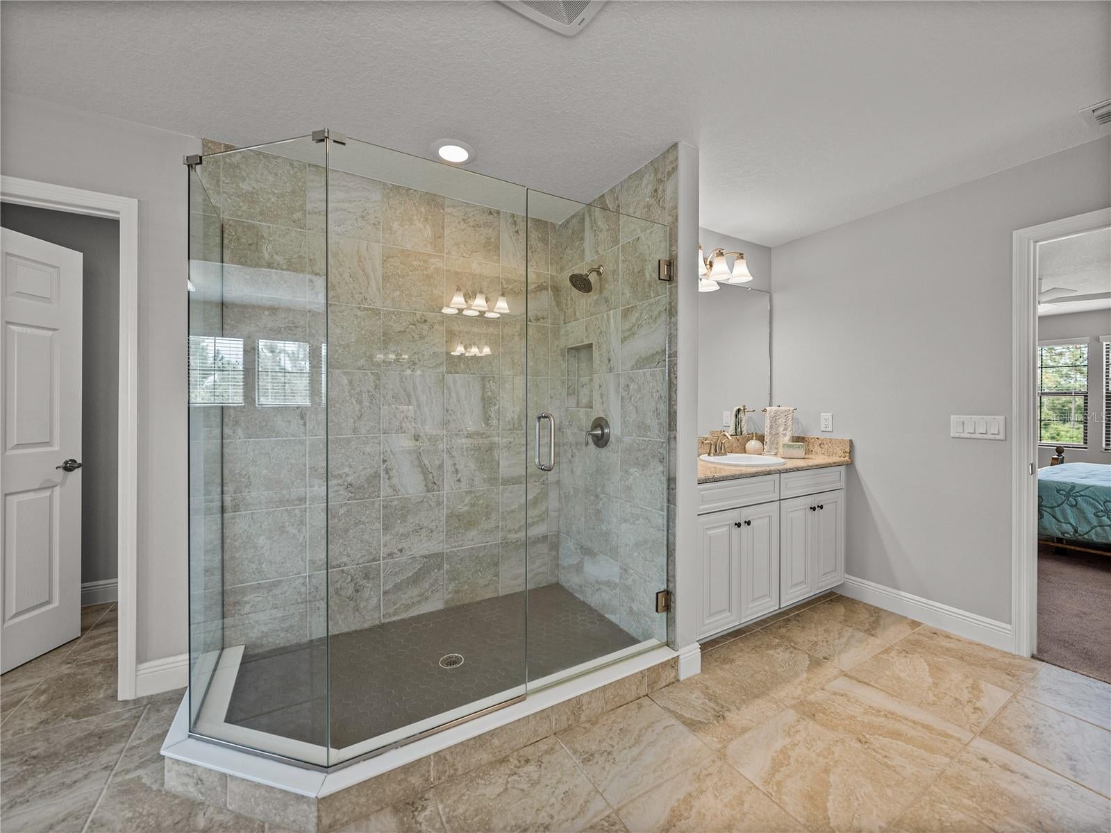 Odessa, Florida, 33556, United States, 5 Bedrooms Bedrooms, ,5 BathroomsBathrooms,Residential,Active,1909867