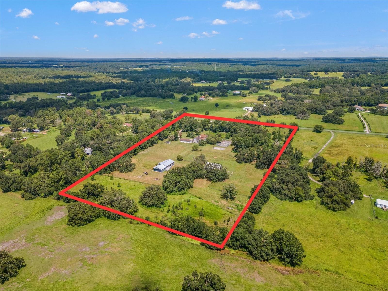 Brooksville, Florida, 34602, United States, 4 Bedrooms Bedrooms, ,6 BathroomsBathrooms,Residential,Active,1919396