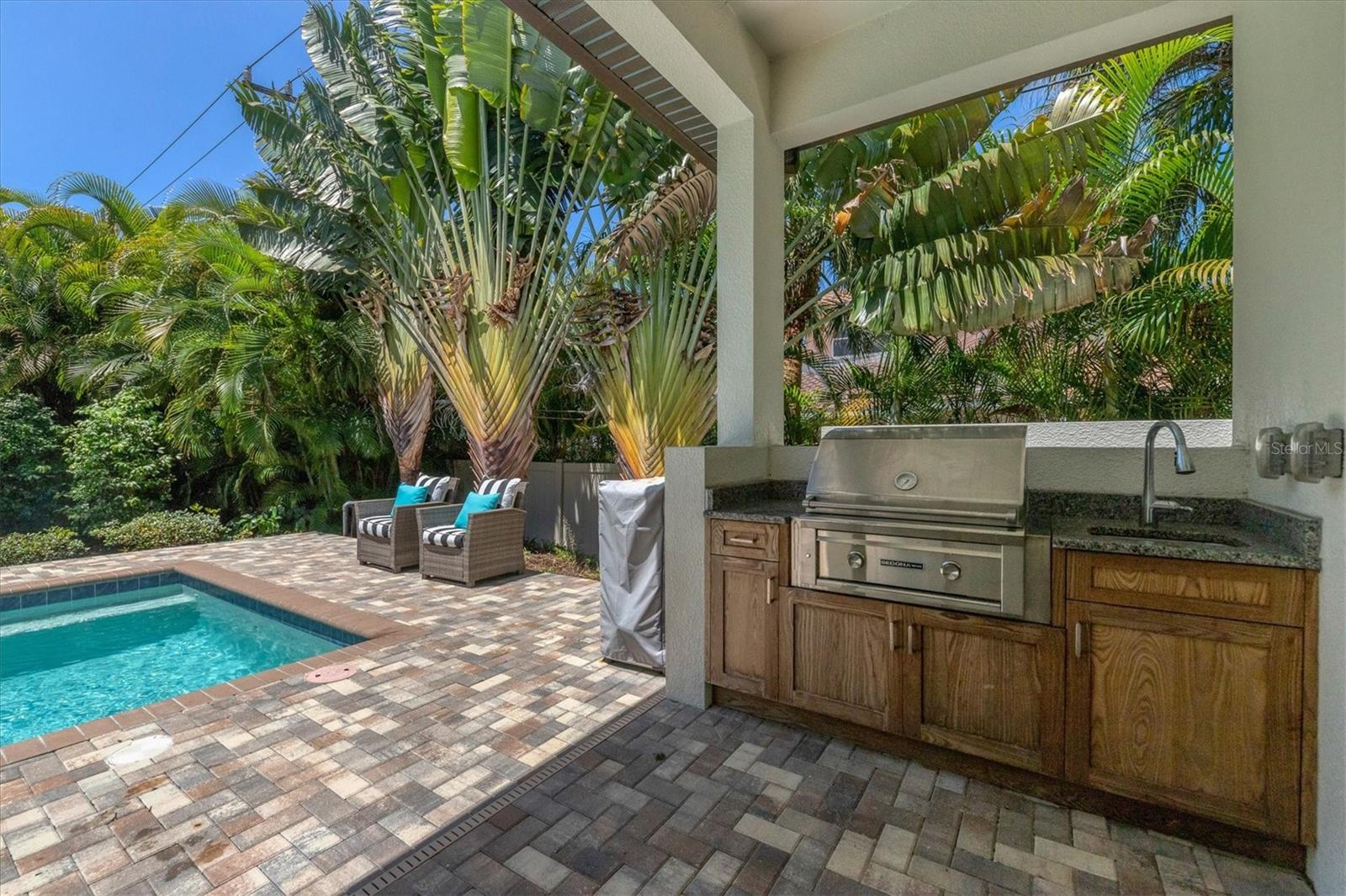 Sarasota, Florida, 34239, United States, 4 Bedrooms Bedrooms, ,4 BathroomsBathrooms,Residential,Active,1965823