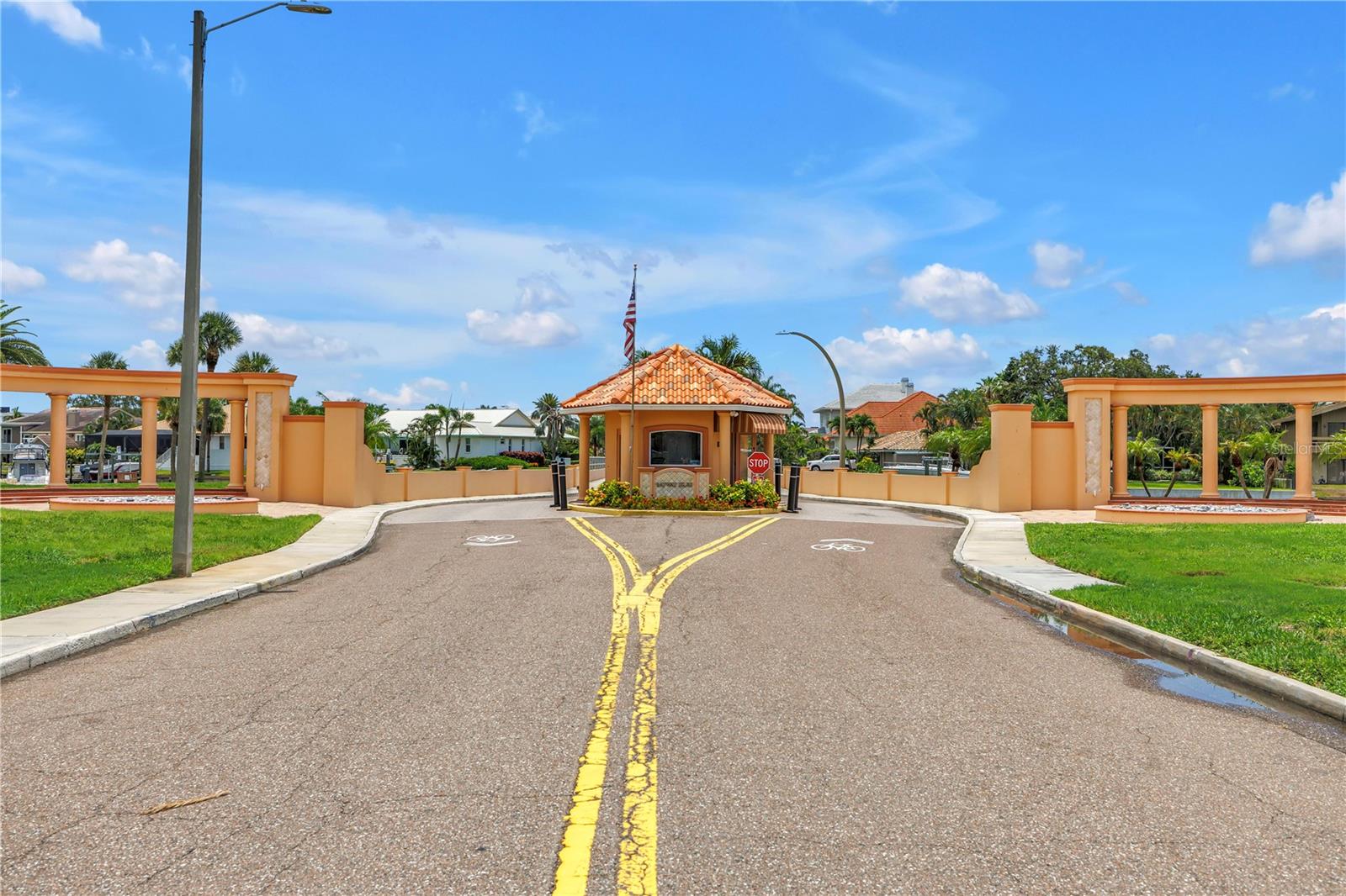 St Petersburg, Florida, 33715, United States, 3 Bedrooms Bedrooms, ,4 BathroomsBathrooms,Residential,Active,1869108