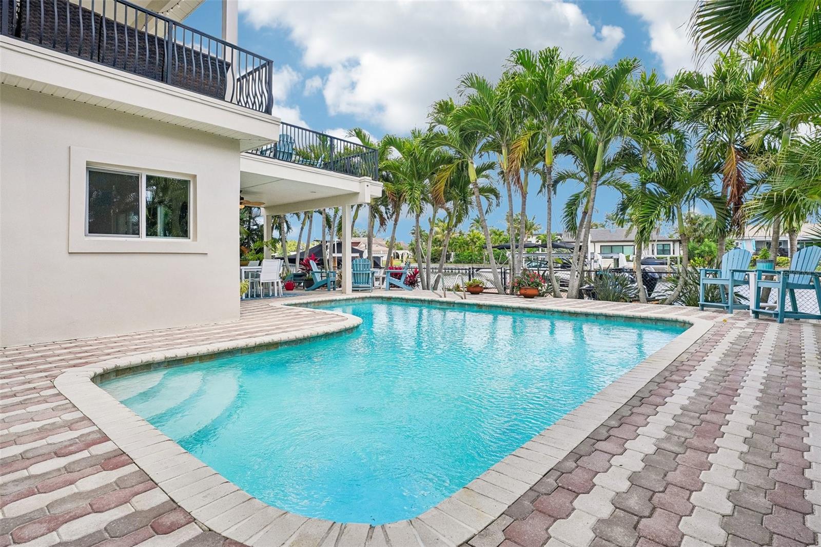 St Petersburg, Florida, 33703, United States, 5 Bedrooms Bedrooms, ,3 BathroomsBathrooms,Residential,Active,2051998