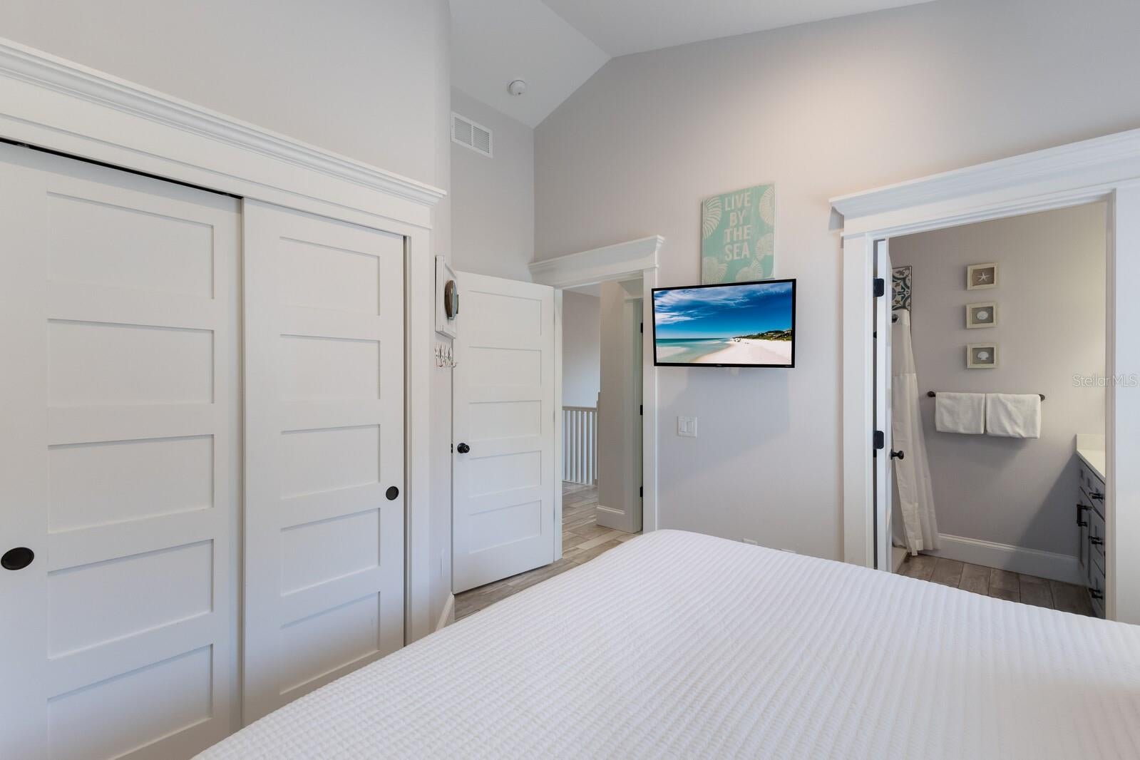 Sarasota, Florida, 34242, United States, 7 Bedrooms Bedrooms, ,6 BathroomsBathrooms,Residential,Active,1926695