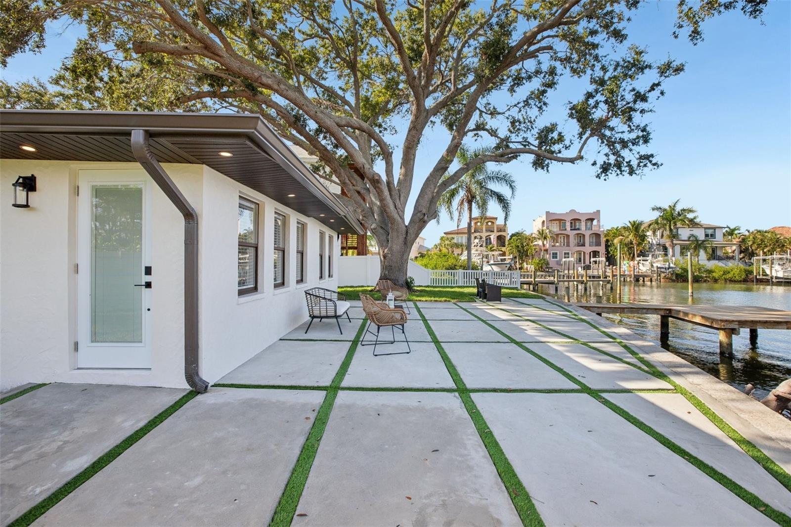 St Petersburg, Florida, 33703, United States, 3 Bedrooms Bedrooms, ,2 BathroomsBathrooms,Residential,Active,2001373