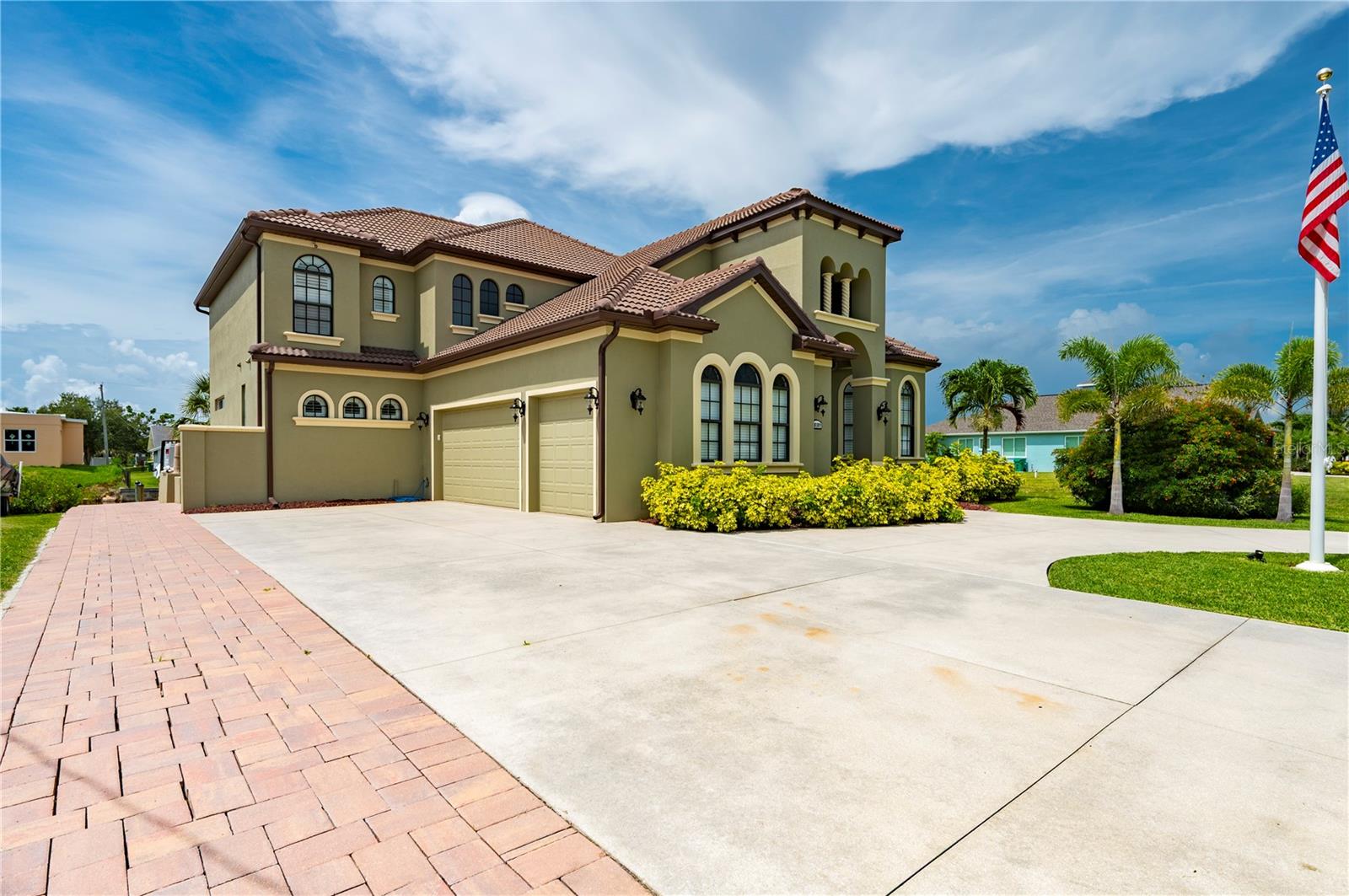 Port Charlotte, Florida, 33948, United States, 4 Bedrooms Bedrooms, ,5 BathroomsBathrooms,Residential,Active,1884978