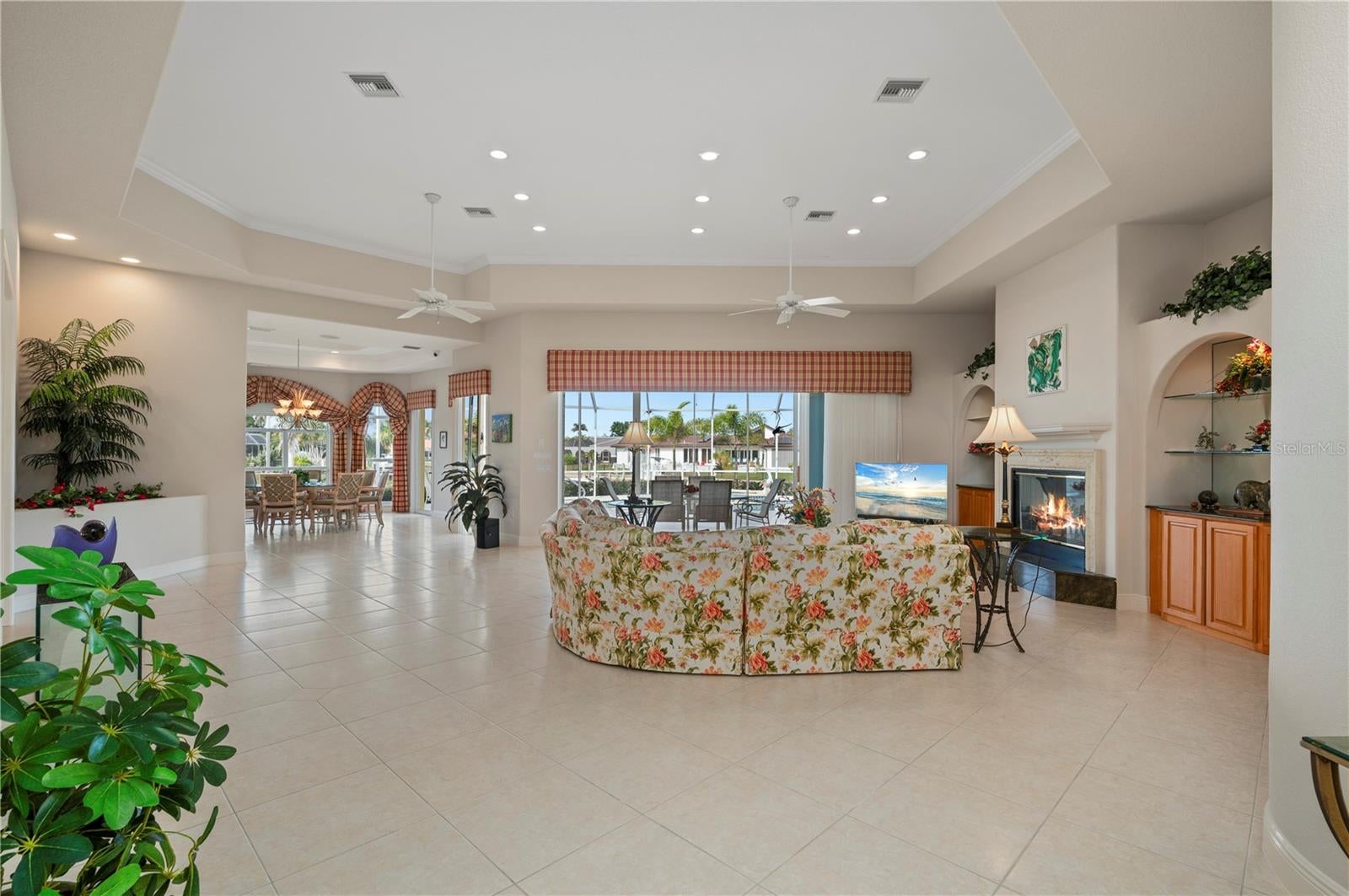 Punta Gorda, Florida, 33950, United States, 5 Bedrooms Bedrooms, ,5 BathroomsBathrooms,Residential,Active,2007175